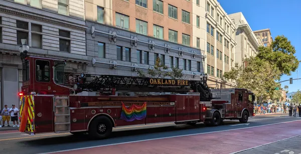 Three-alarm fire damages multi-story residential building at Broadway and 19th Street in downtown Oakland